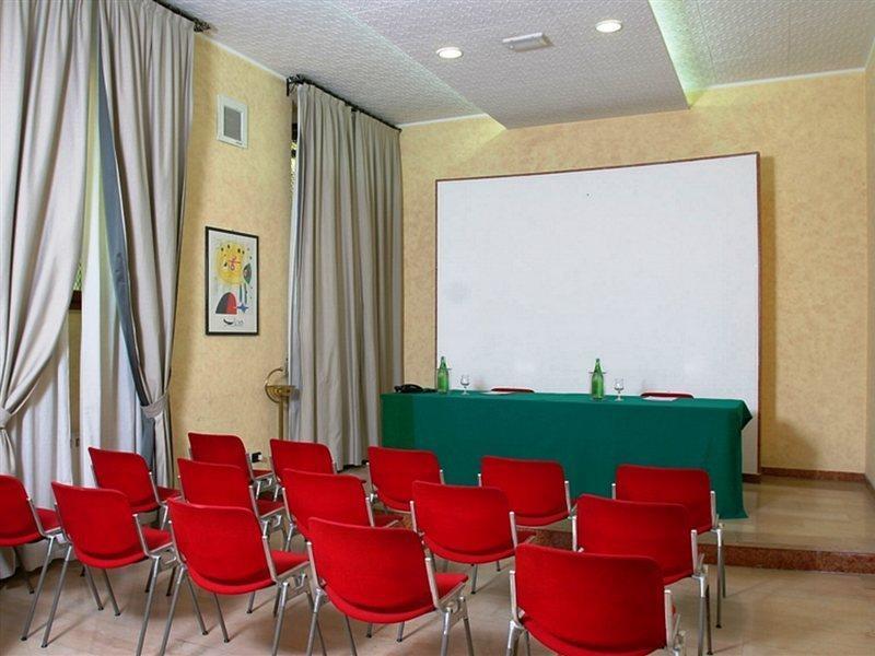 Hotel Villa Rosa Roma Facilități foto